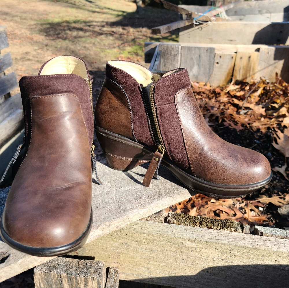 JBU by Jambu Pilot Encore Ankle Boot